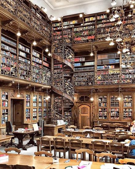 INNE KRAJE- 4 - Biblioteka w Monachium, Niemcy.jpg