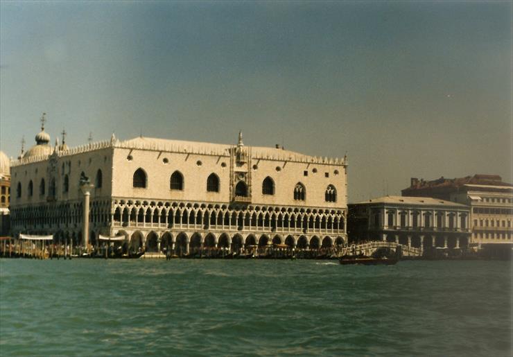 1991 - Austria, Włochy - 003 - Wenecja - Pałac Dożów.jpg
